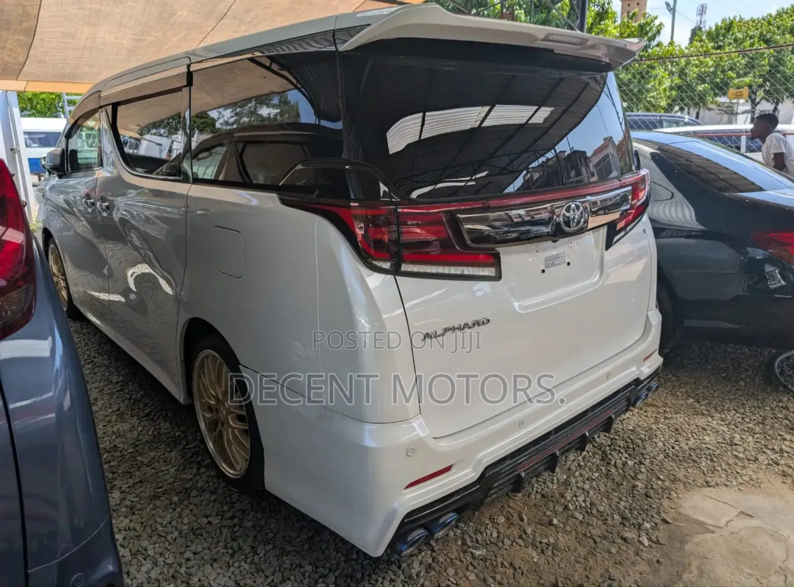 Toyota Alphard 2.5 Petrol FWD 2018 White
