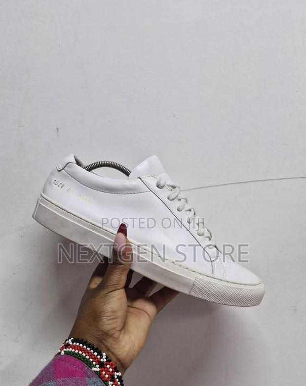 Common Project Smart Casual - main view