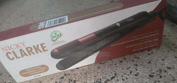 Nicky Clarke Professional Ceramic Straightener - thumbnail 3