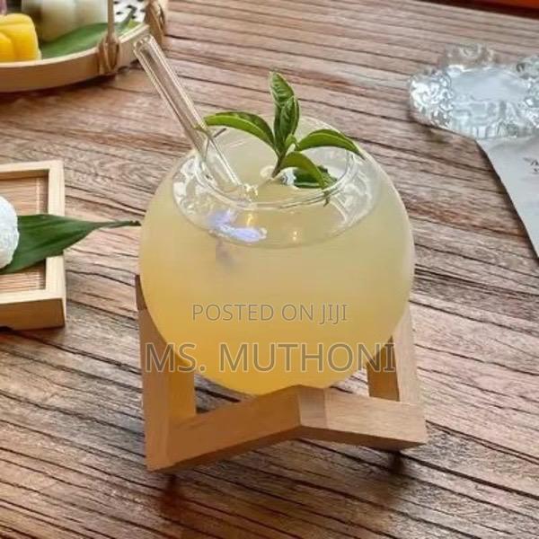 Round Ball Juice Glass With Bamboo Base
