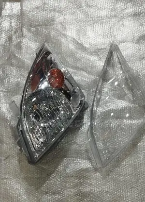 Toyota Prado 120 Headlight Lens