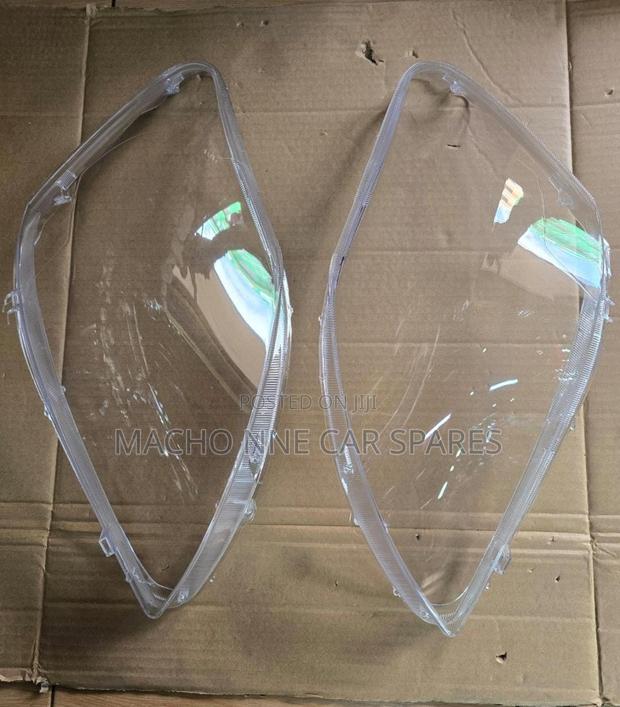 Toyota Rav 4 (Ac36) Headlight Lens