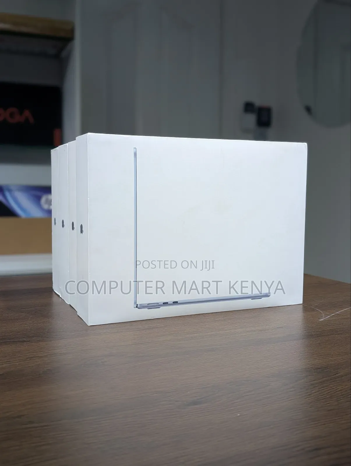 New Laptop Apple MacBook Air 2025 M4 16GB Apple M4 SSD 256GB
