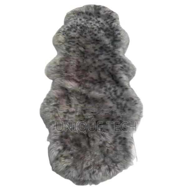 Luxury Fluffy Dash Mat / Interior Heat/Dust Protector