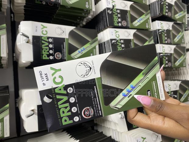 Ruwa Privacy Screen Protector for iPhone 13 Pro Max - main view