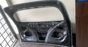 Honda Vezel Tail Gate