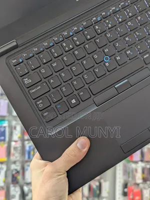 New Laptop Dell Latitude 5580 8GB Intel Core I5 SSD 256GB