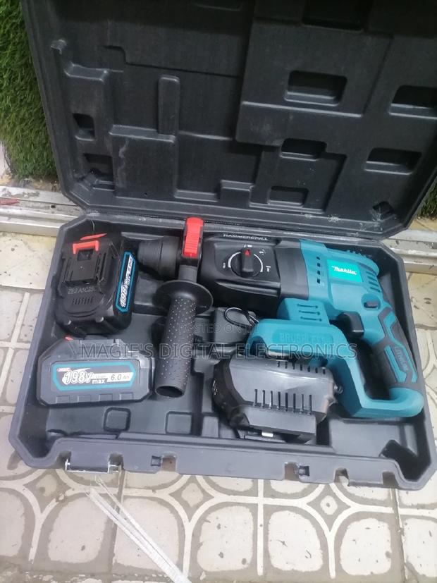 Heavy Duty Makita Cordless Rotary Hammer