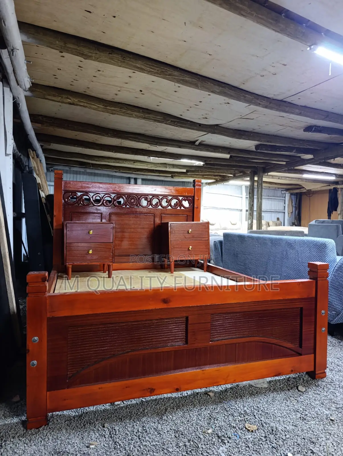 4 by 6 Modern Bed With Side Drawers
