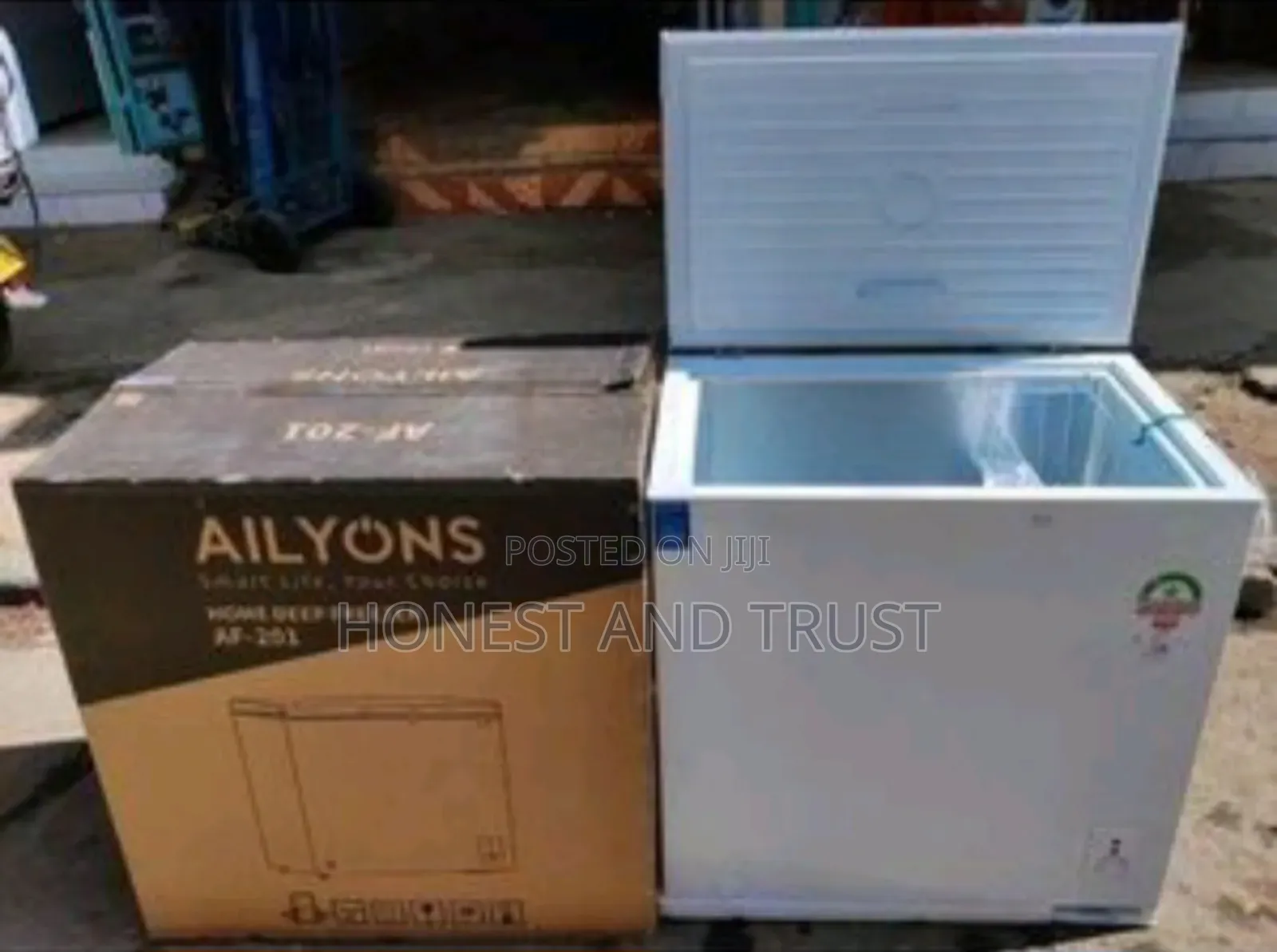 Ailyons 200liters Deep Freezer