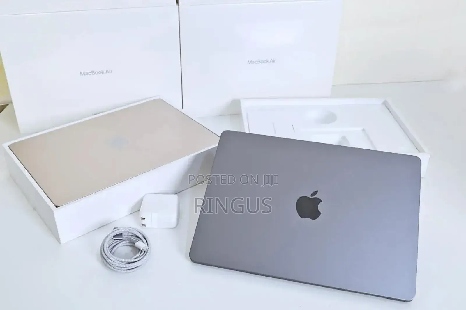 Laptop Apple MacBook Air 2022 M2 16GB Apple M2 SSD 512GB