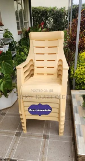 Short Plastic Chair, Low Plastic Chair For Swimming Pools