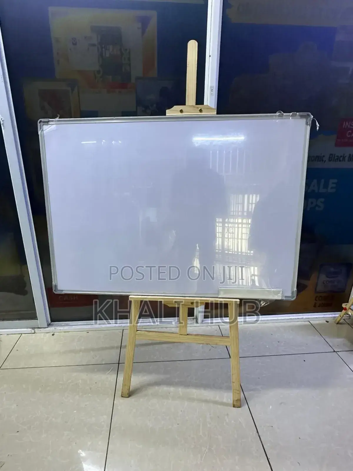 Pine Wood Easel for Home Decor for Painting, Sketching