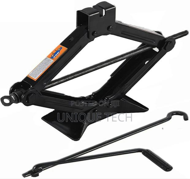 Universal Manual Scissor Jack / 2 Ton Lift Support Tool - main view