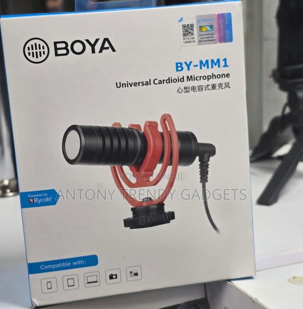 Boya Vlogging Mic – Compact By-mm1 Universal Cardioid Mic - main view