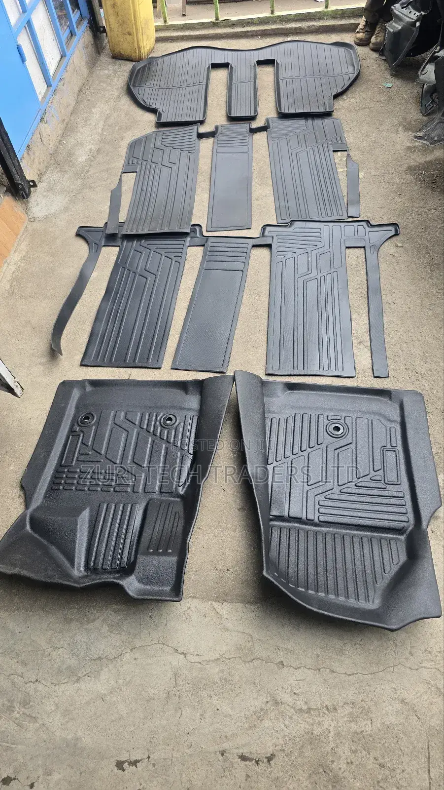 Toyota Alphard 5d Floor Mats