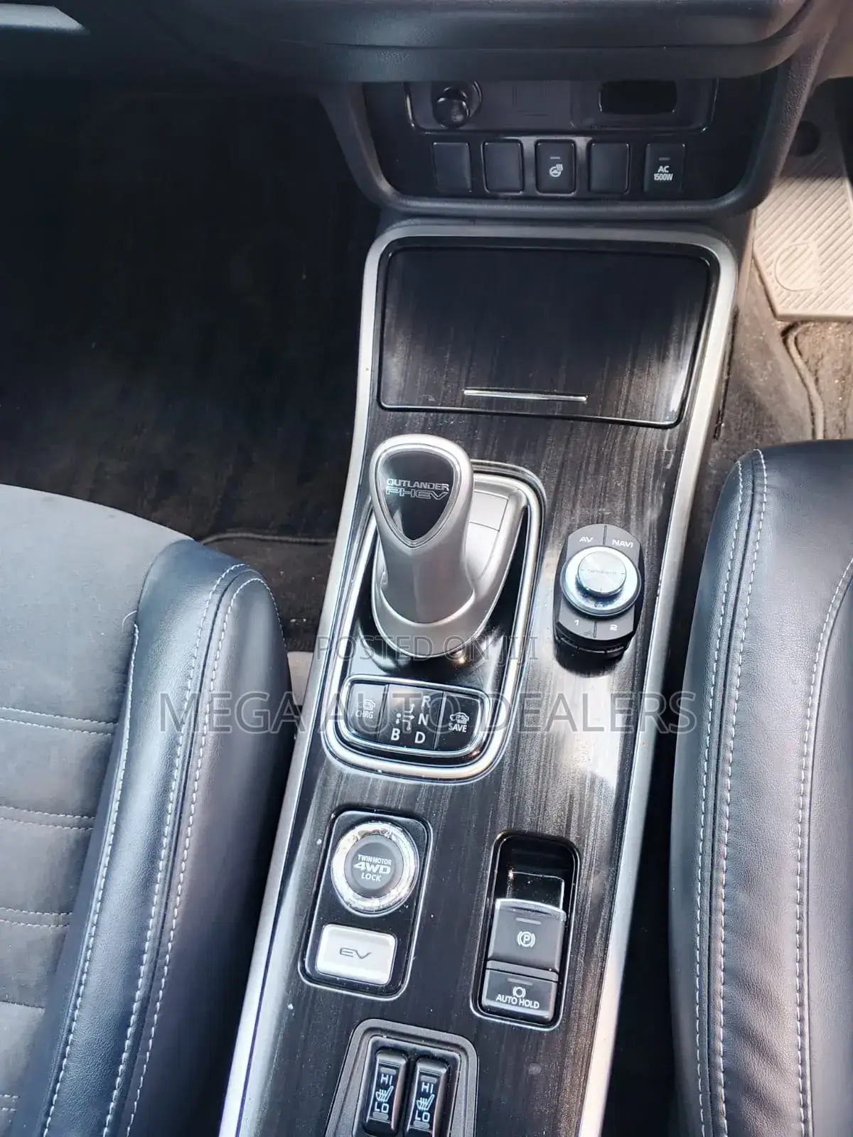 Mitsubishi Outlander 2018 White