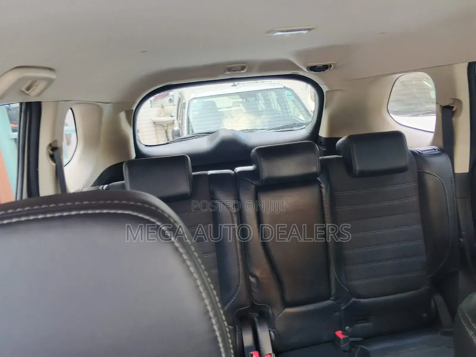 Mitsubishi Outlander 2018 White