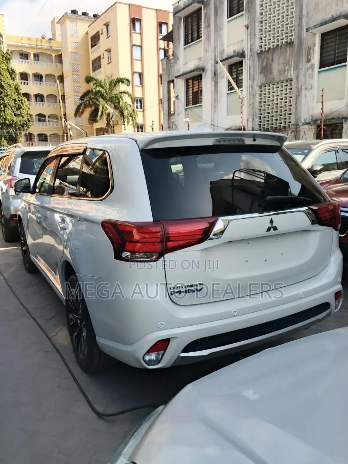 Mitsubishi Outlander 2018 White