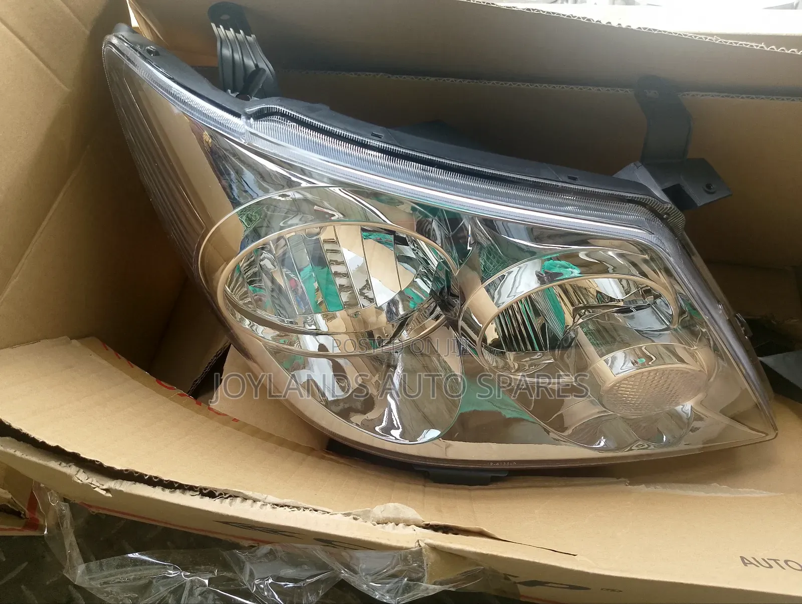 Toyota Fortuner Headlamp (Casp)