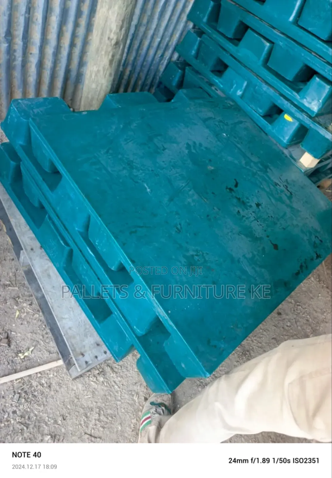 Strong And Durable Plastic Pallet