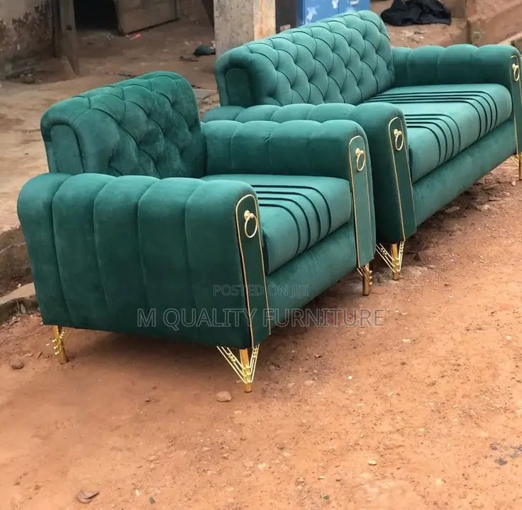 5 Seater Green Modernized Chesterfield Sofa