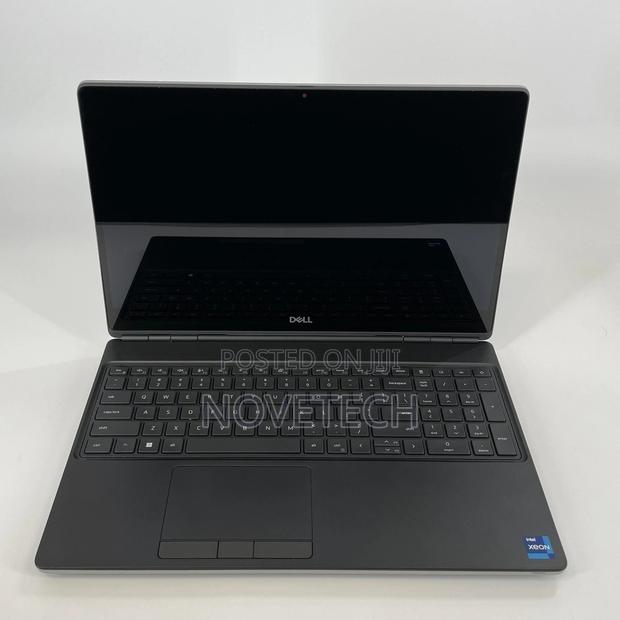 Laptop Dell Precision 7560 64GB Intel Xeon SSD 1T