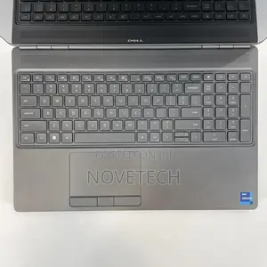 Laptop Dell Precision 7560 64GB Intel Xeon SSD 1T