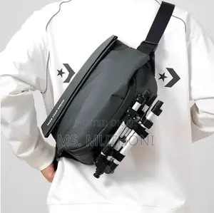 Unisex Stylish Travel Crossbody Bag –