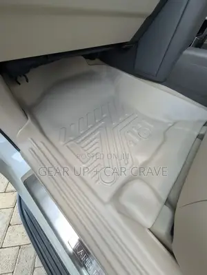 Prado 5d Beige Floor Mats