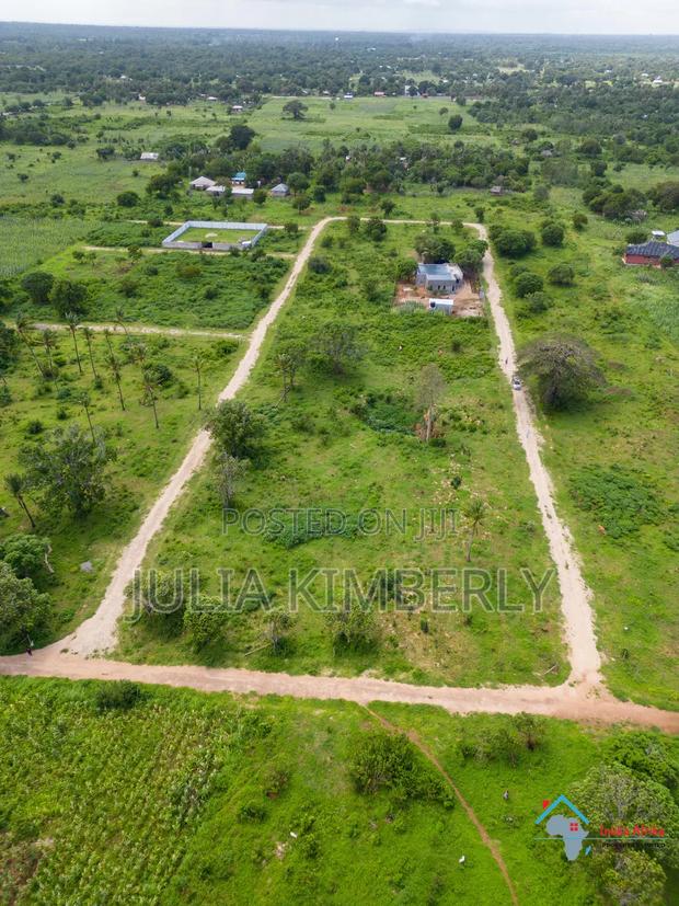 Kizingo an 1/4 Plots for Sale 1st Row
