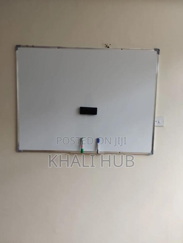 120x90cm Whiteboard Office Standard Whiteboard - main view
