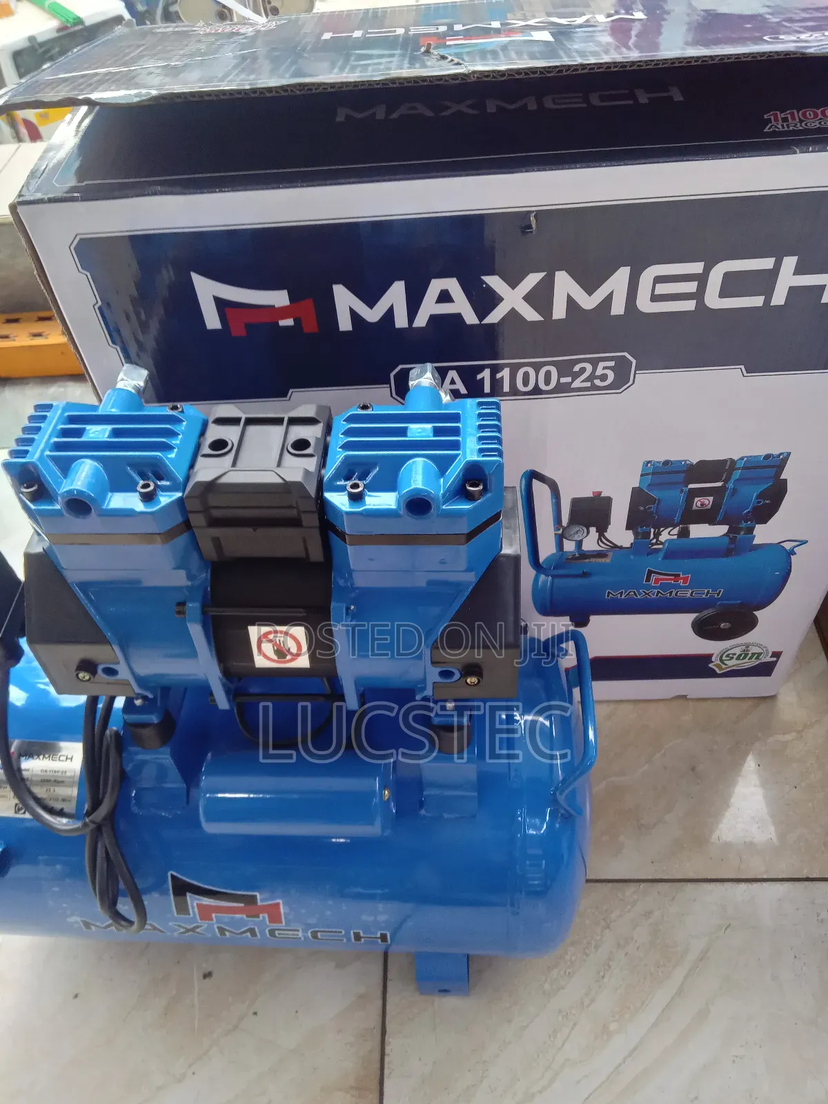 Maxmech Oa 1100-25 Air Compressor.