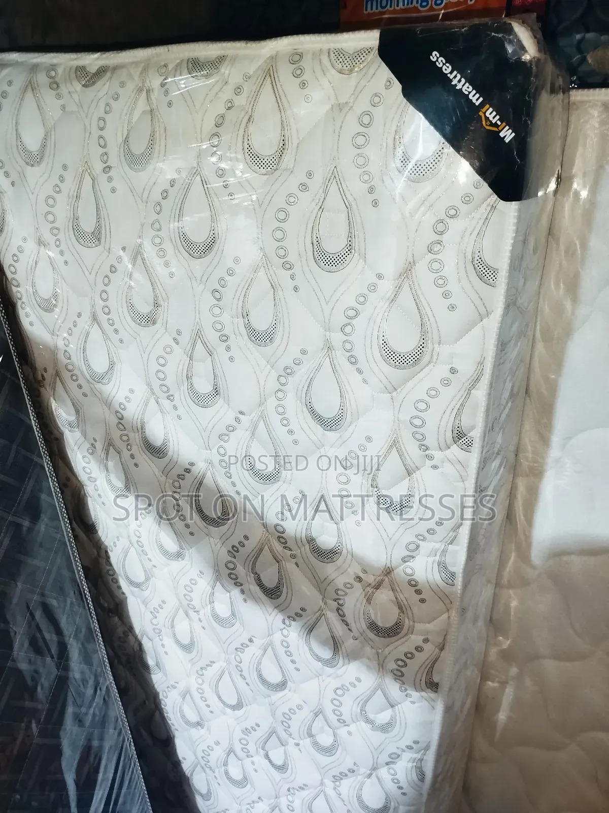 Brand New and Sealed! 4by6 10inch Spring Mattress + Delivery