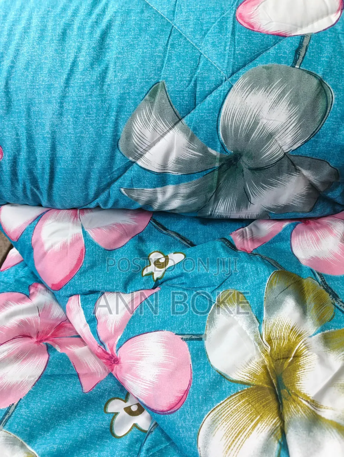 Unbinded Duvet One Sheet Two Pillowcases 
 Size 5x6