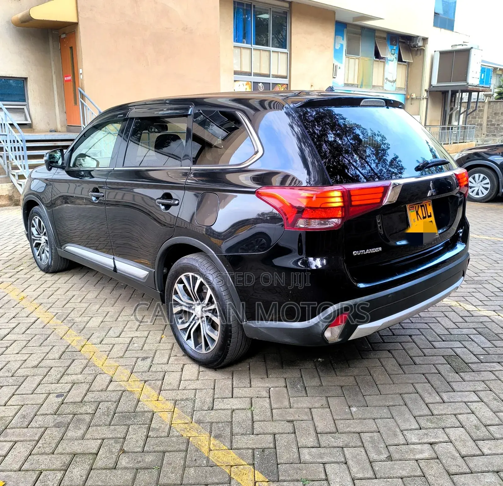 Mitsubishi Outlander 2016 Black