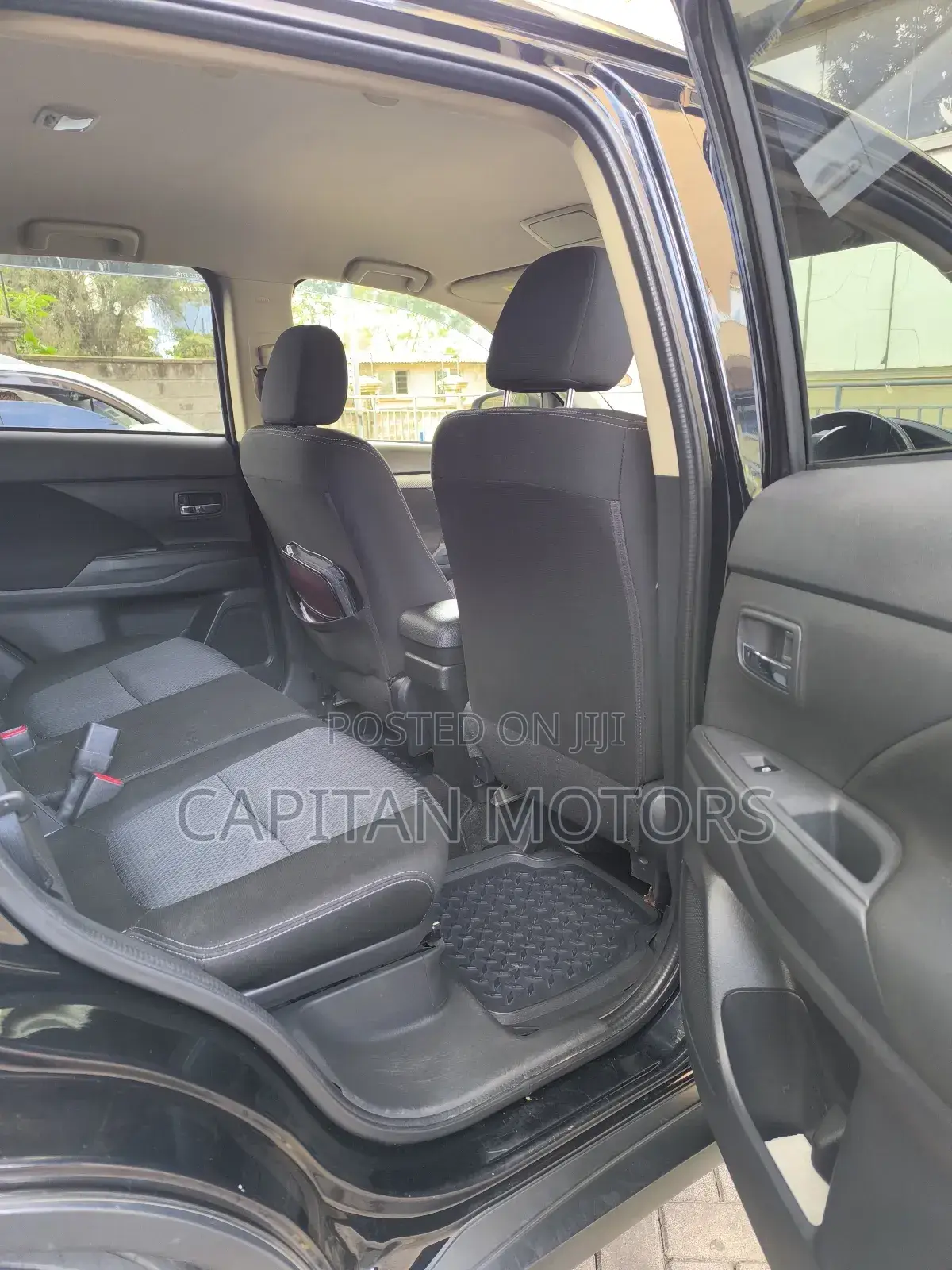 Mitsubishi Outlander 2016 Black