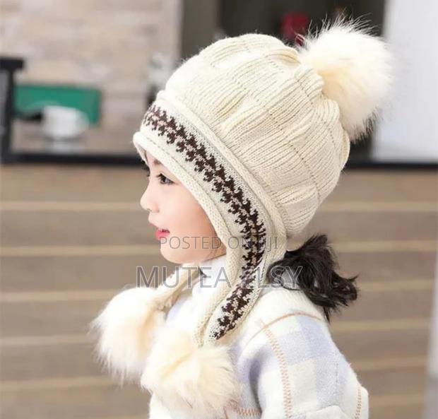 Women's Fleece Lined Thickened Knot Pullover Hats - main view