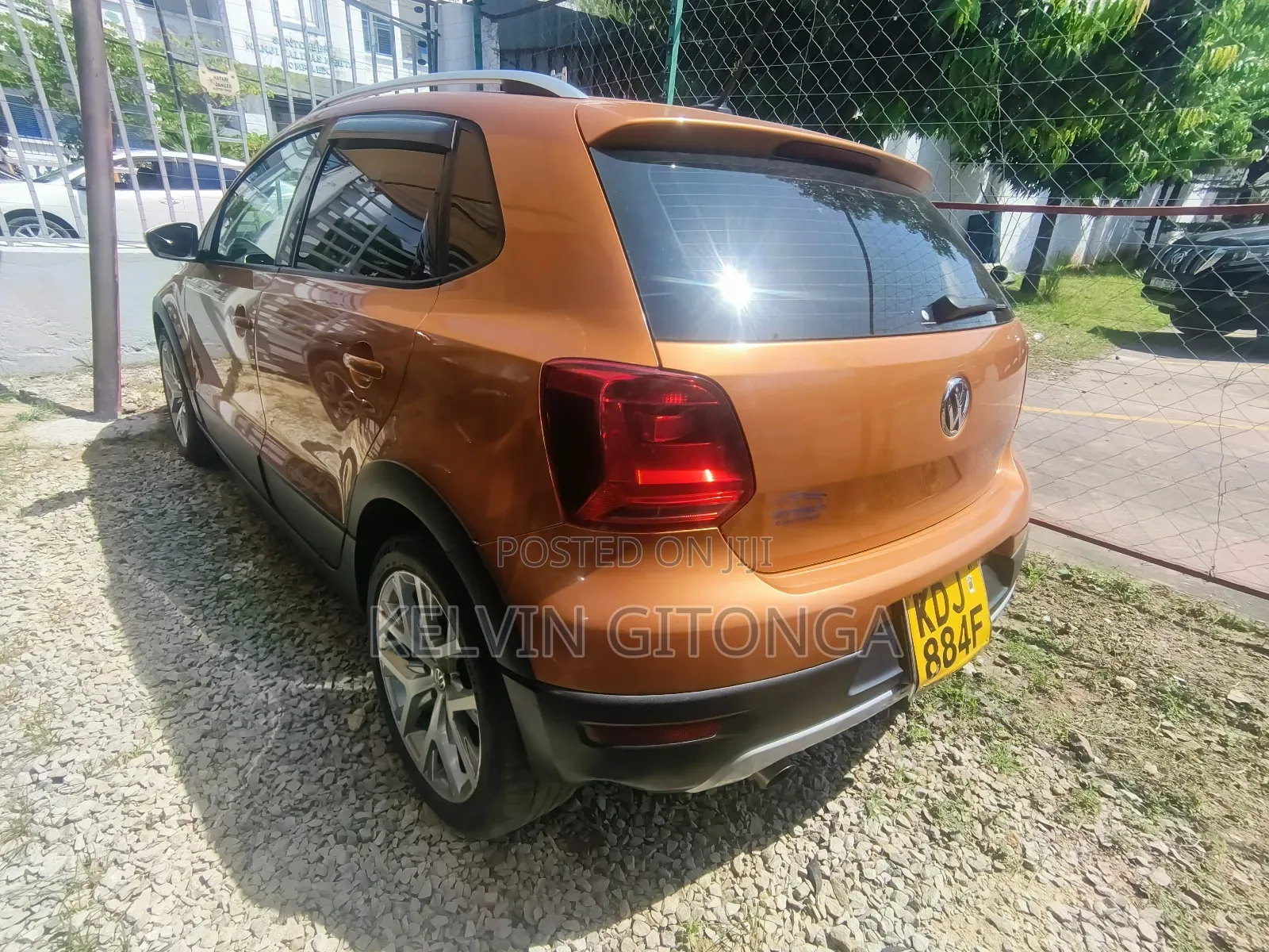 Volkswagen Polo 2016 Orange