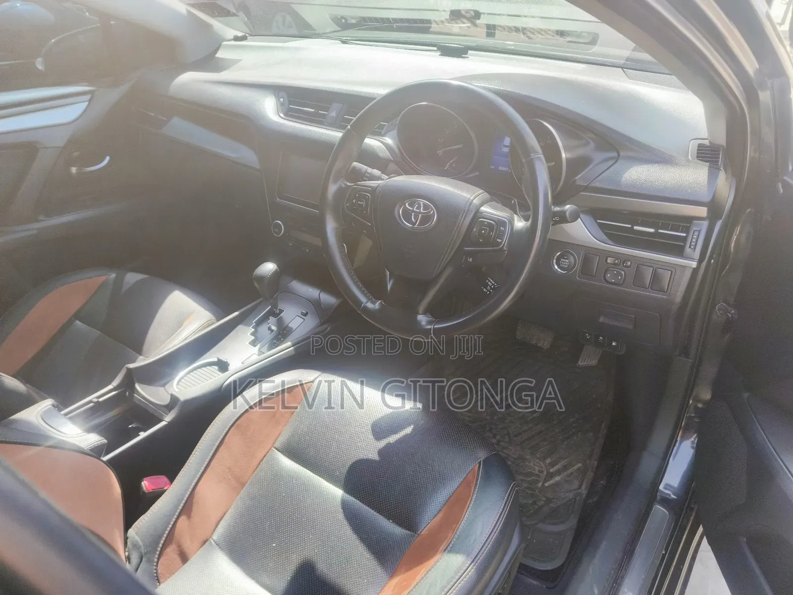 Toyota Avensis 2016 Black