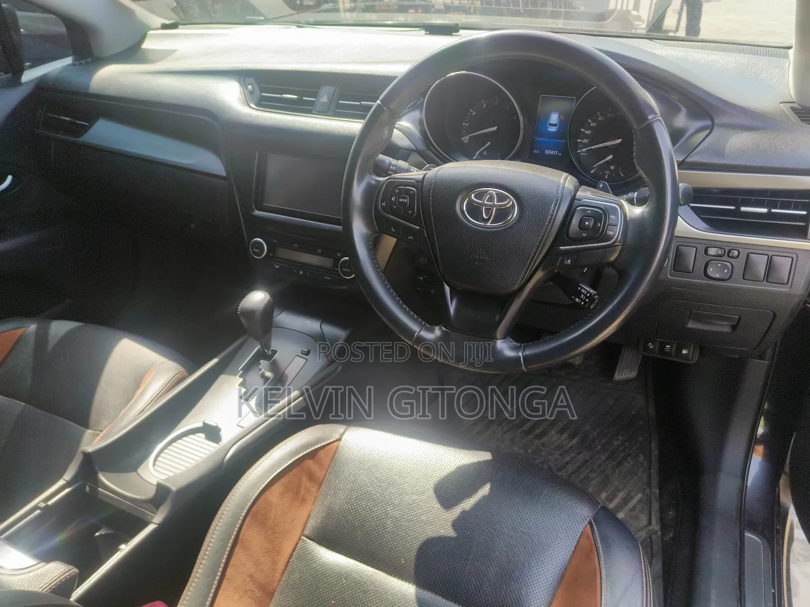 Toyota Avensis 2016 Black
