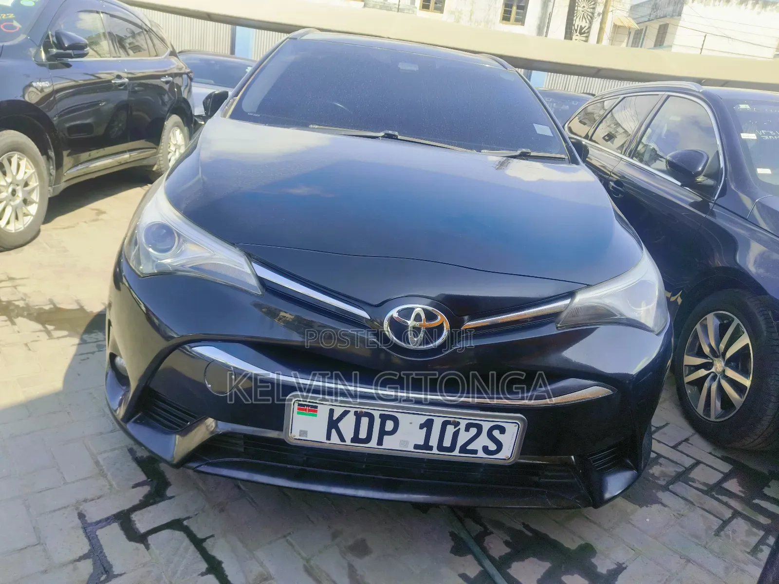 Toyota Avensis 2016 Black