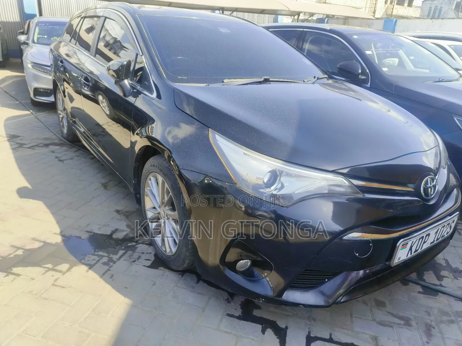 Toyota Avensis 2016 Black