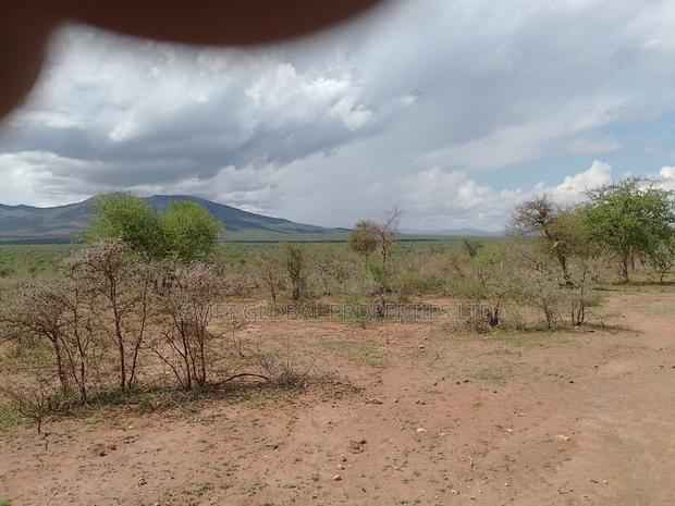 5000 Agricultural Land With Water Is for Sale in Kajiado - thumbnail 3
