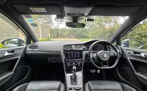 Volkswagen Golf R 4-Door w/DCC & Navigation 2018 White