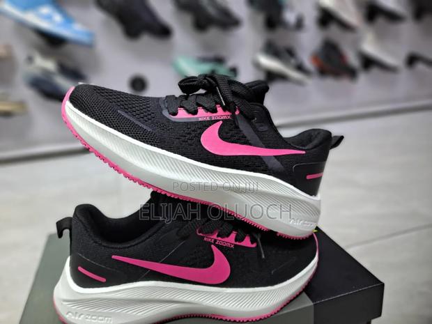 Ladies Nike Airzoom Black/Pink Size 36-40 - thumbnail 3
