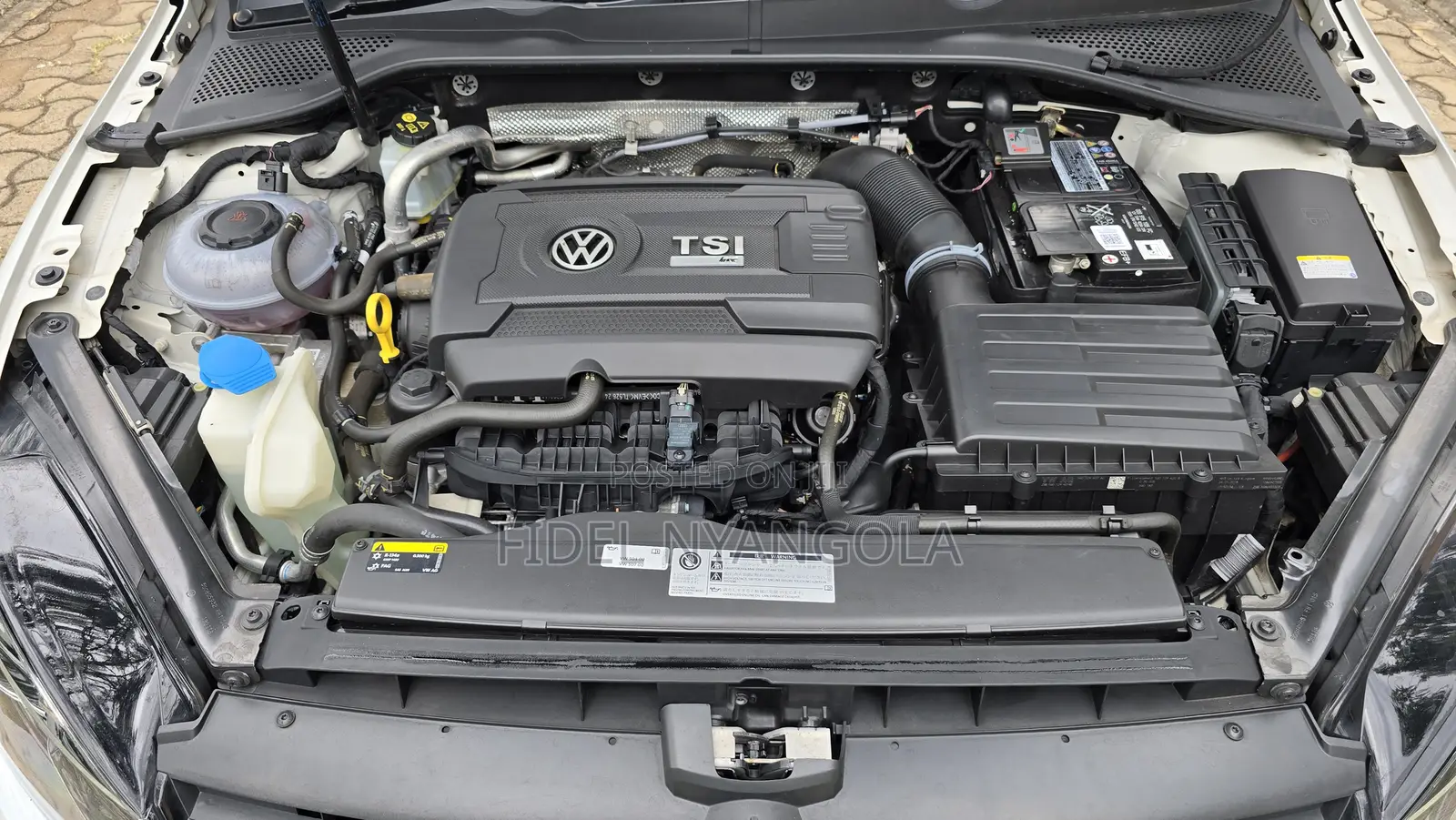 Volkswagen Golf R 4-Door w/DCC & Navigation 2018 White