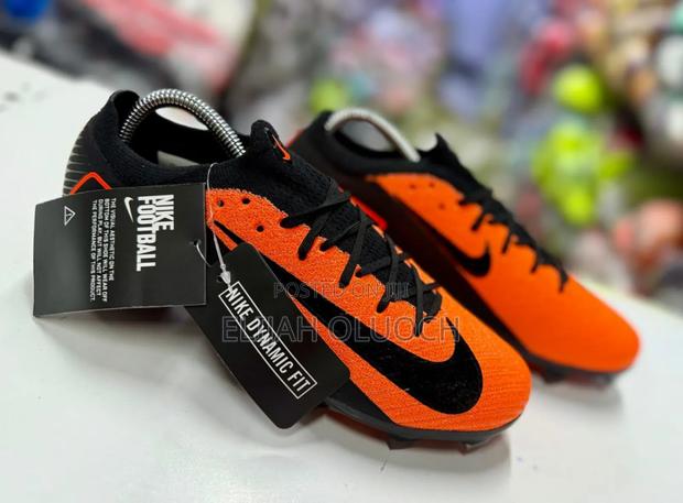 Nike Air Zoom Black Orange Boots Sizes 40-45 - main view