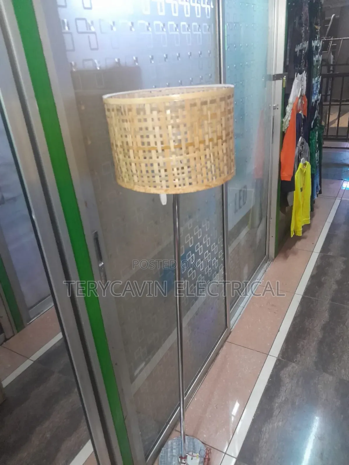 5 FTS Floor Stand With Bamboo Shades