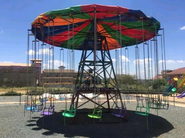 Merry Go Round Available - main view